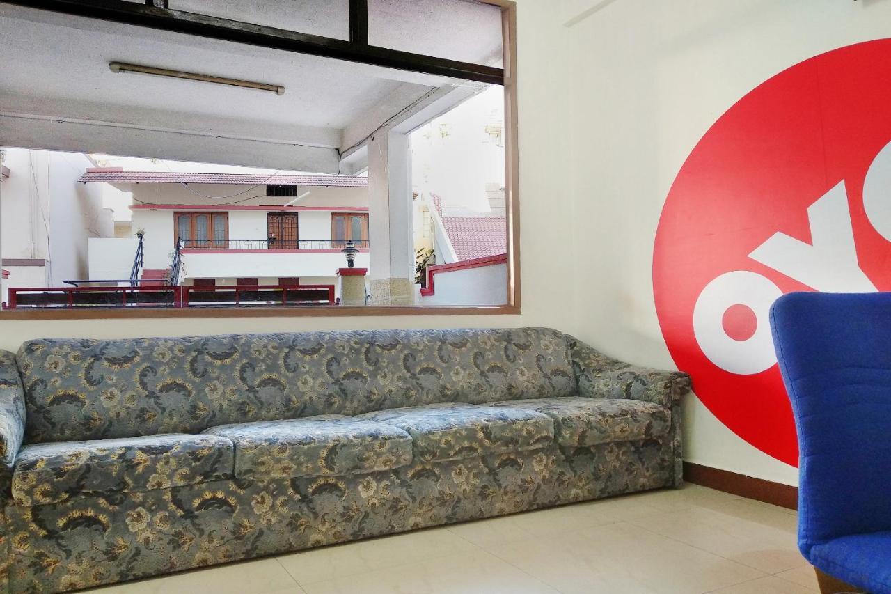 Super Oyo Capital O Premium Hotel Victoria Heights Near Sri Someshwara Swami Temple Бангалор Экстерьер фото